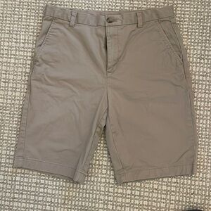 Vineyard Vines Breaker Shorts, Size 16
